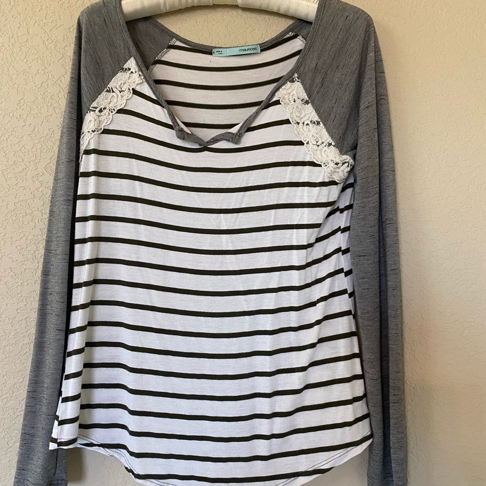 Women’s long sleeved tee